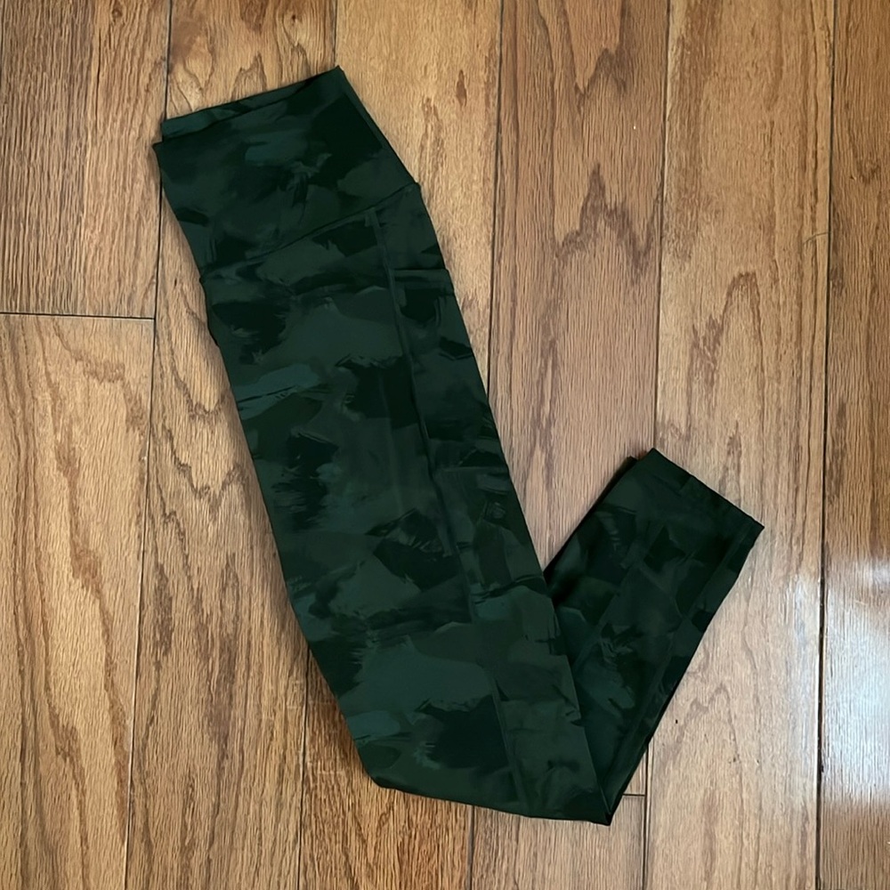 Colorfulkoala Green Camo Leggings